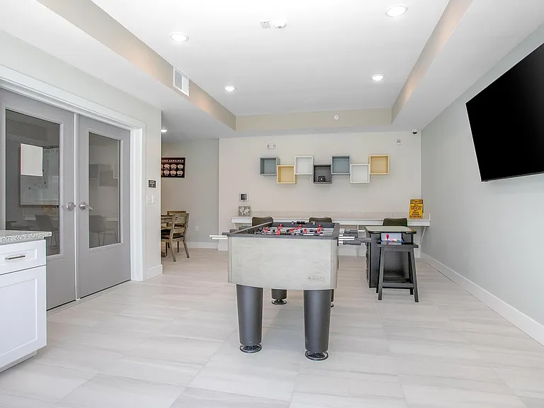 Fern Grove Apartments — Photo 10