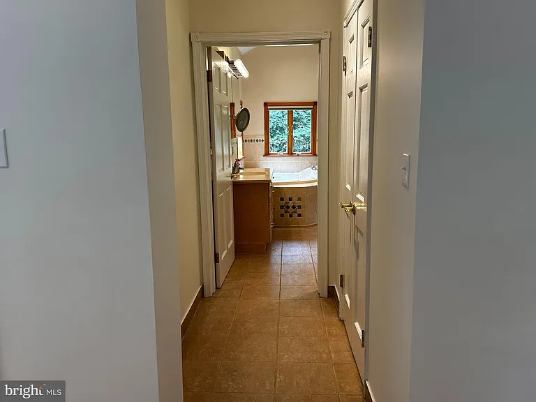 4 Smedley Dr — Photo 31
