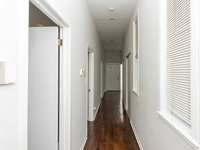 2207 W Race Ave #1 — Photo 13
