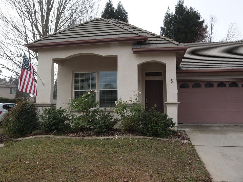 1st image of 5 Glentress Ct