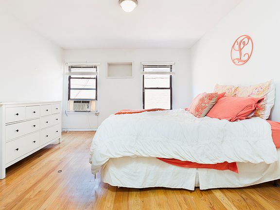 2nd image of 353 E 18th St #4R