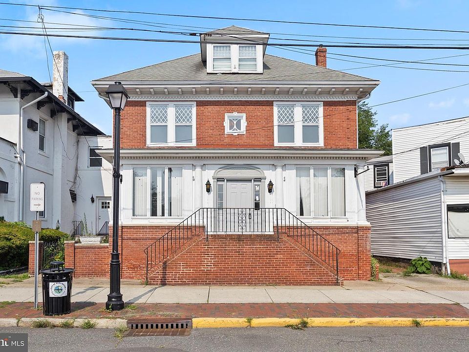 1st image of 467 High St