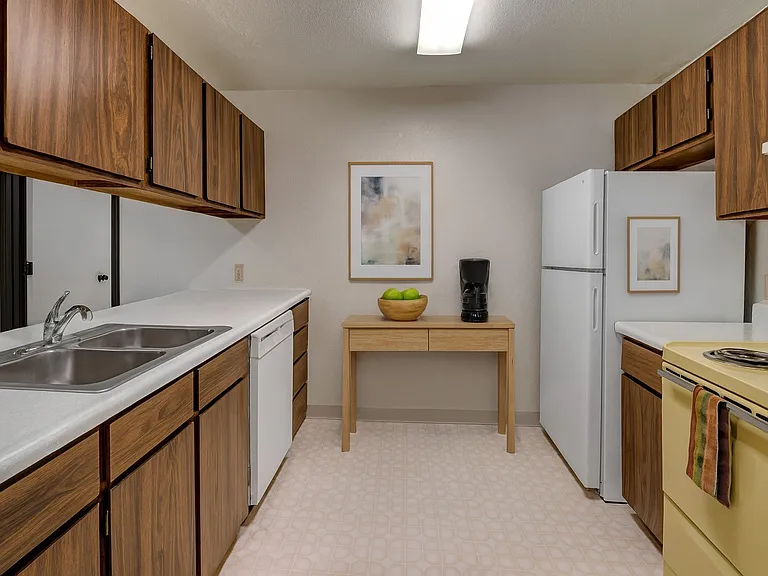 The Greenbriar — Photo 3