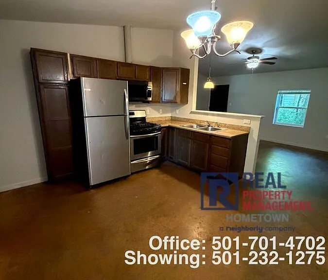 1426 Stanley St #B — Photo 3