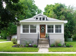 304 Cogshall St, Holly, MI 48442