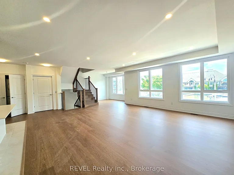 15 Lake St #2 — Photo 24