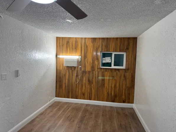 3733 N Abby St APT 102, Fresno, CA 93726