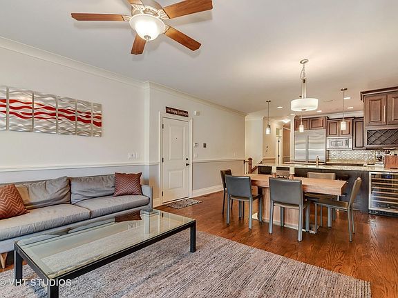 4th image of 2848 N Sheffield Ave APT 2n