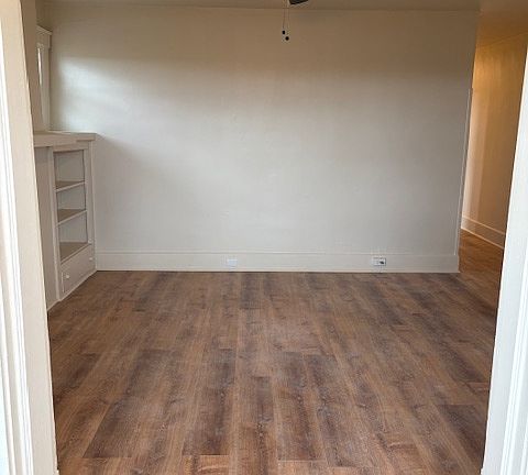 3rd image of 1502 Kelton Ave #3L