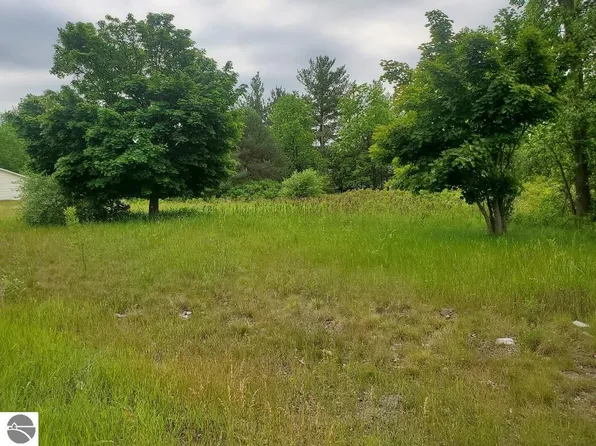 7205 E Pickard Rd #12, Mount Pleasant, MI 48858