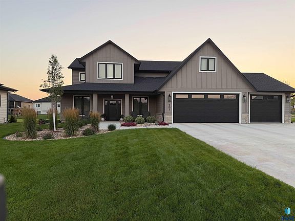 2nd image of 431 Brody Court