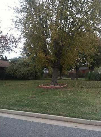 2nd image of 5129 SE 51st St #18