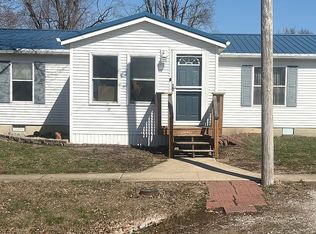 308 W State St, Camp Point, IL 62320