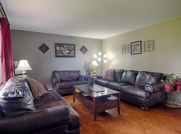 5th image of 2703 Sierra Dr