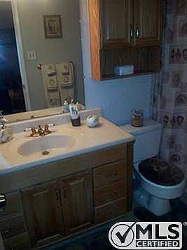 3rd image of 1604 N Davis Dr