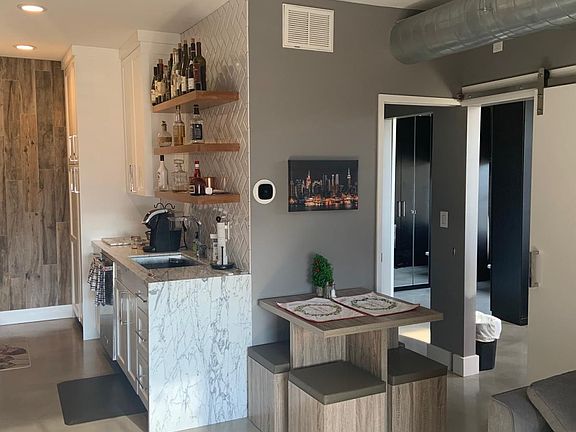 Kitchen/Dining View 3