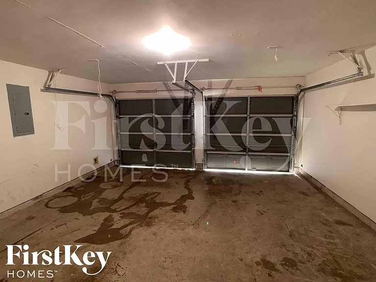 9342 Bowmore Ct — Photo 35