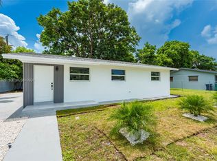 655 SW 6th Ter, Florida City, FL 33034