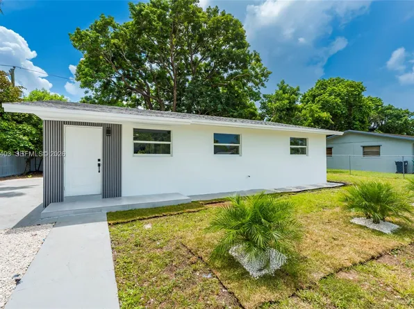 655 SW 6th Ter, Florida City, FL 33034