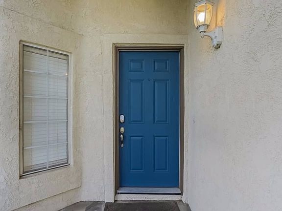 3rd image of 2852 McCloud River Ln