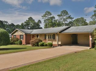 1827 Lullwater Rd, Albany, GA 31707