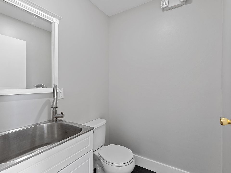 18 Lake Ave Unit 4 18 Lake Ave Saratoga Springs NY Zillow