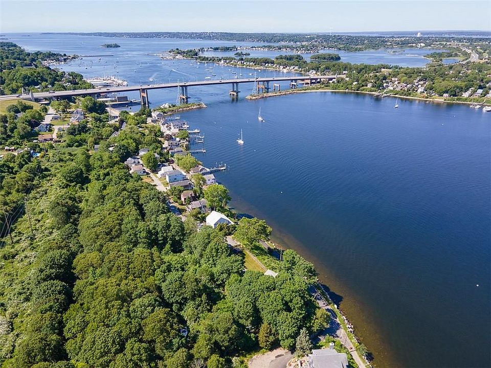 117 Lewis St, Tiverton, RI 02878 Zillow