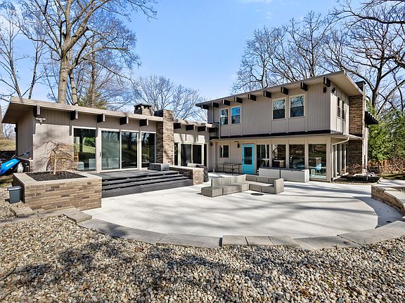 4th image of 5228 Ridgebrook Dr