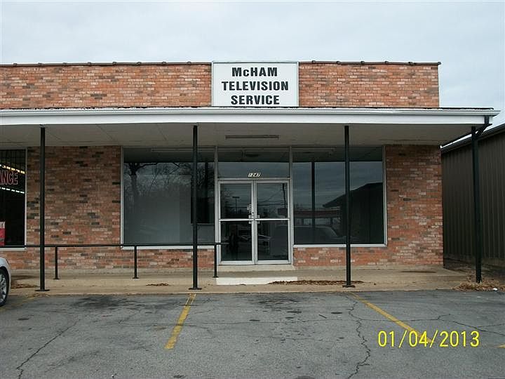 1st image of 1247 Clarksville St