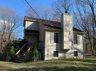 210 High Ridge Rd, Dingmans Ferry, PA 18328