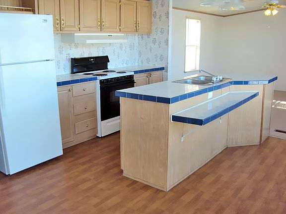 2nd image of 38082 Saint Tropez Dr