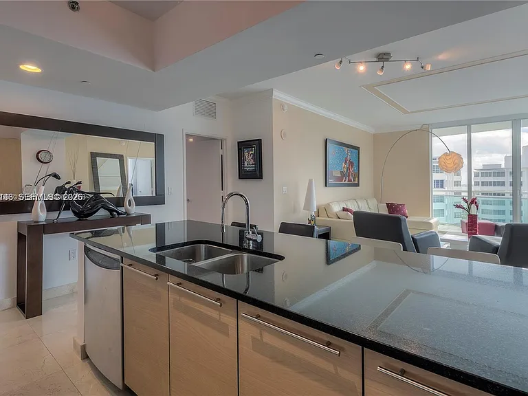 950 Brickell Bay Dr #1711 — Photo 9