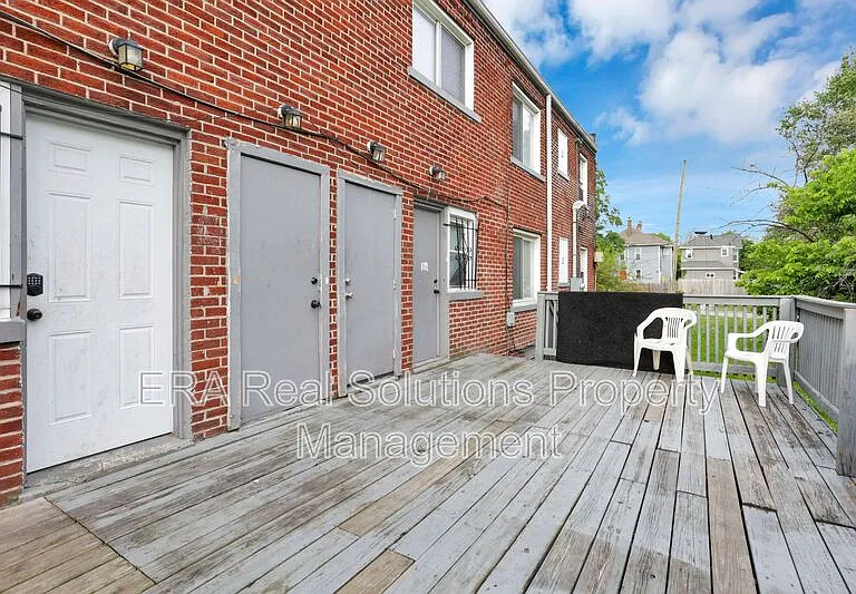 1120 Cole St — Photo 20