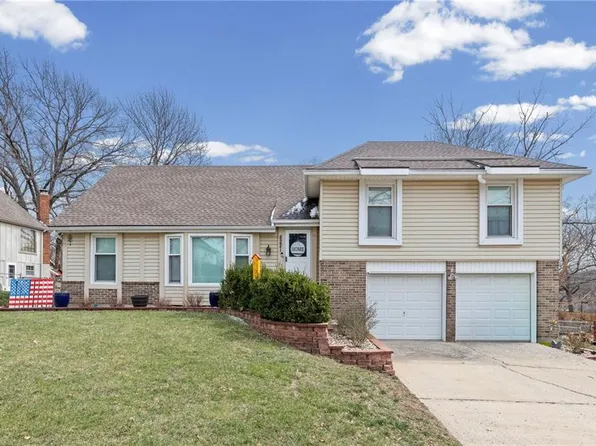 8221 Noland Rd, Lenexa, KS 66215