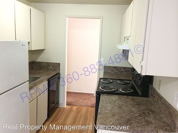 3rd image of 14616 NE Coast Pine Ct