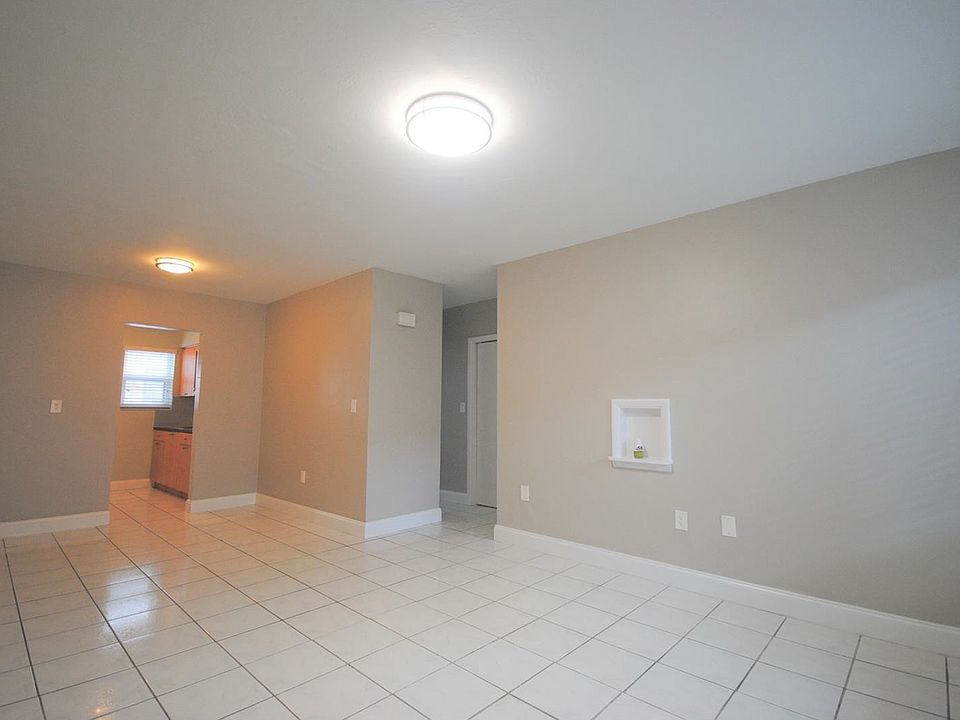 2nd image of 7625 Carlyle Ave #Two