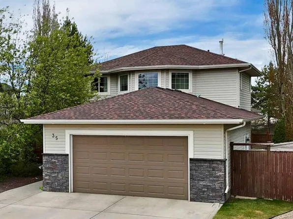 35 NW Lang Close, Red Deer, AB T4R 3N3