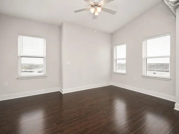 1011 Studemont St Ste 302, Houston, TX 77007