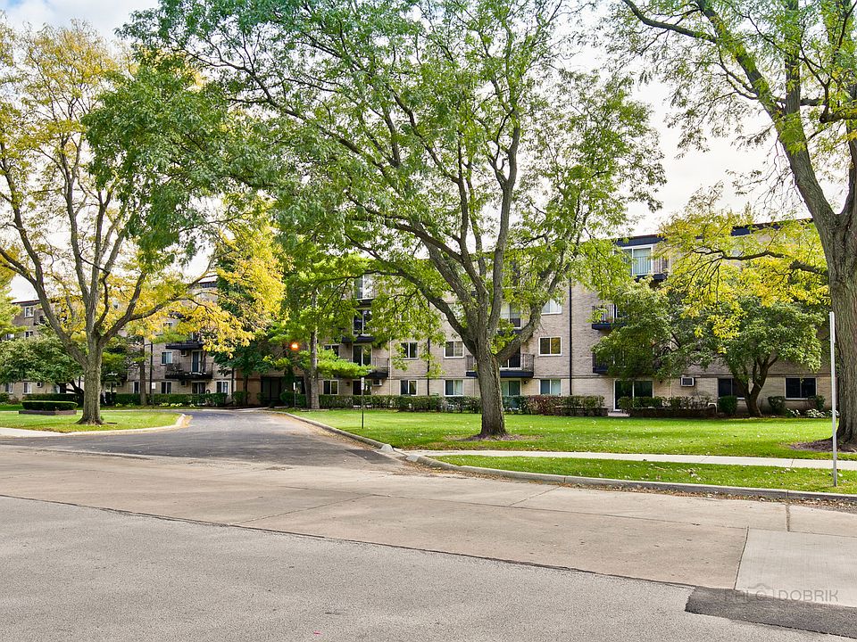 1st image of 2315 E Olive St APT 1H