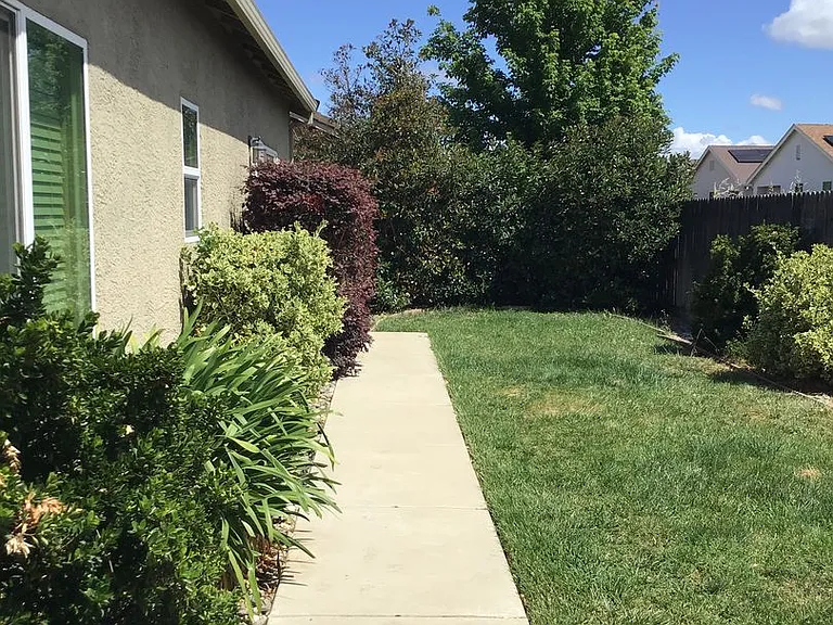 5635 Meadow Brook Way — Photo 9