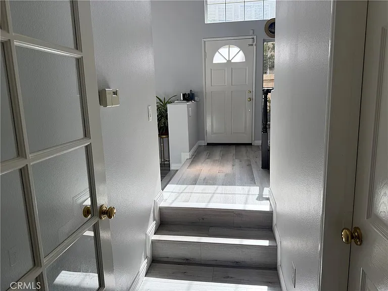 5540 Patricia Way — Photo 12