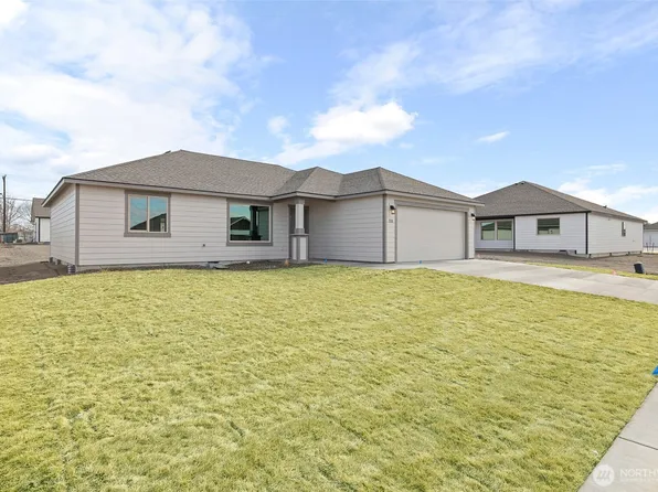 215 Lessor Loop, Moses Lake, WA 98837