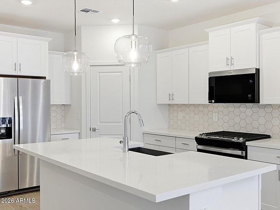 5th image of 17842 W WASHINGTON Street