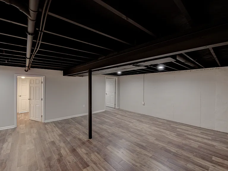 616 N Morse Ave — Photo 14