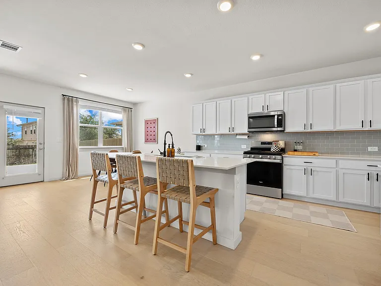 7800 Linda Michelle Ln — Photo 16