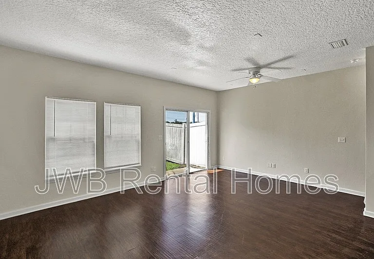 1512 Biscayne Bay Dr — Photo 6
