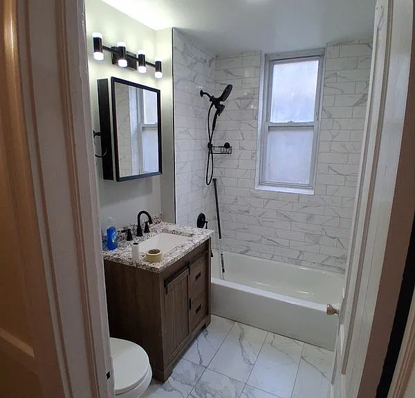 1009 W Garfield Blvd #1 — Photo 6