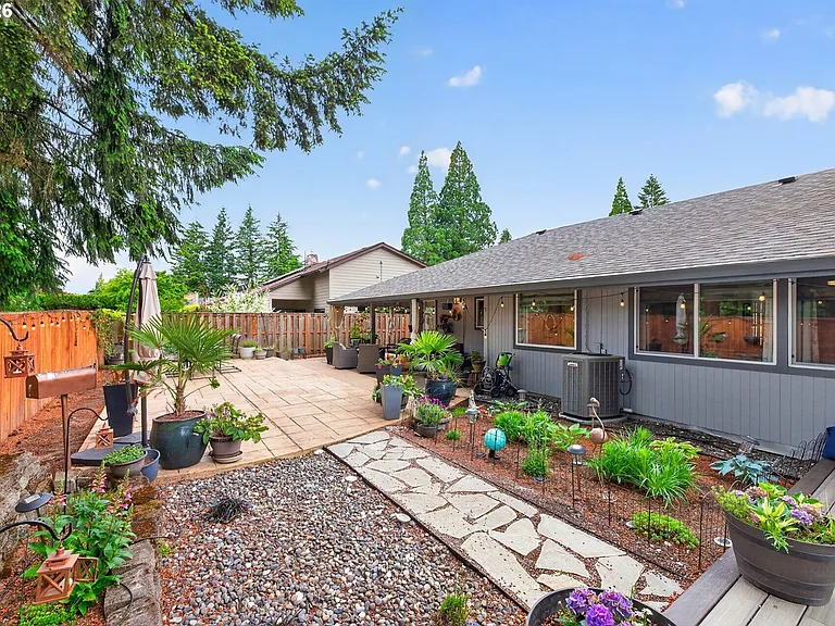 2264 SE Singing Woods Dr — Photo 26