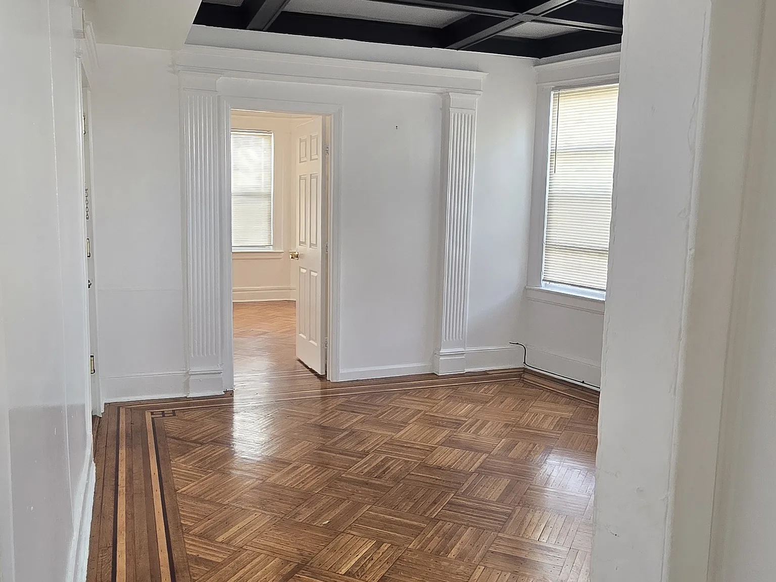3 bed, 1000 sqft, $1,875 — Photo 3