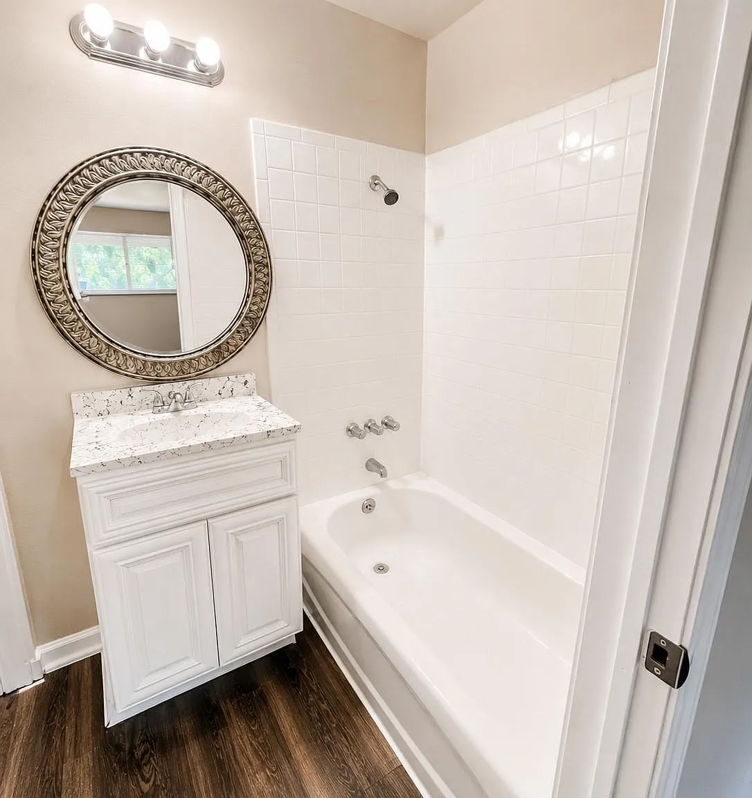 Studio, 1.0 bath, 525 sqft, $695 — Photo 4